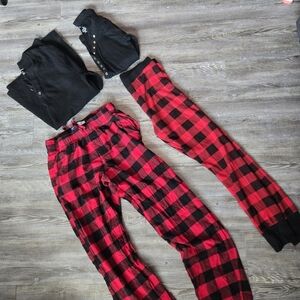 Matching Family Red and Black Plaid Pajama Set Medium & Large + Socks
